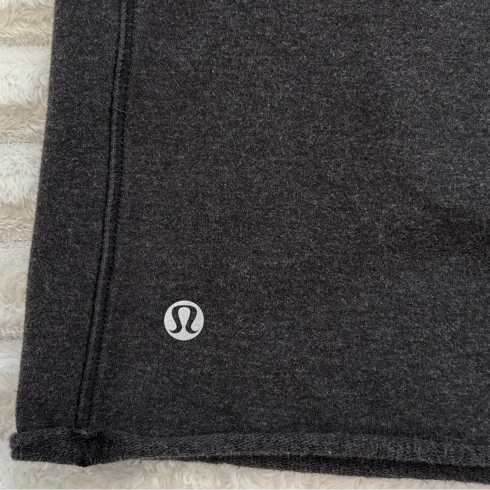 LULULEMON Blissed Out Shorts Heathered Black Size 18 - Picture 3 of 7